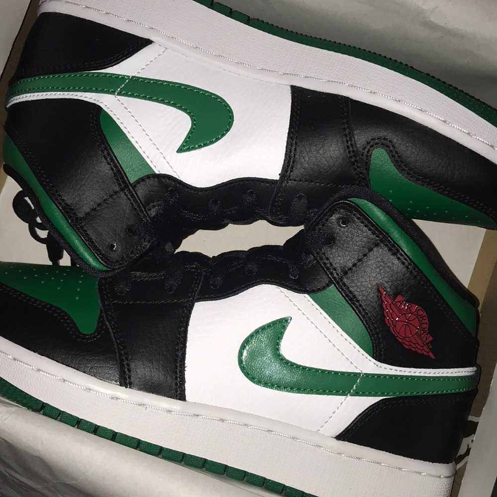 Air Jordan 1 mid